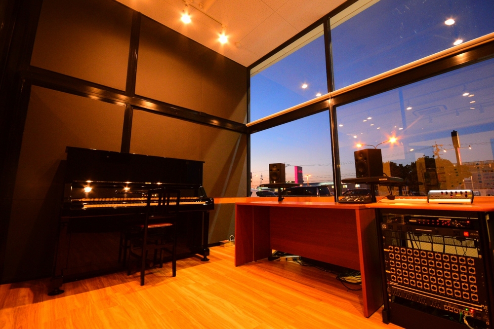 ピアノ練習室 | 音楽天国｜音楽とダンスの貸しレンタルスタジオ